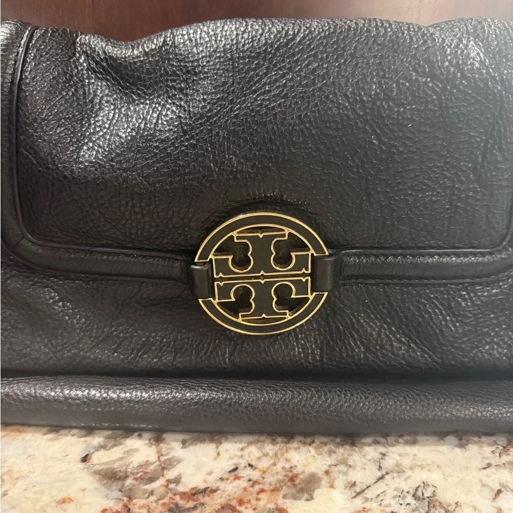 *PRE-OWNED* Tory Burch Amanda Foldover Crossbody Bag - Picture 2 of 11
